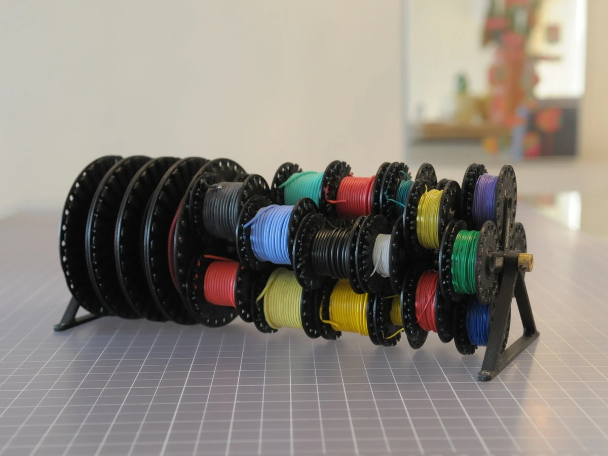 Wire organizer with four large and six four-set spools, 16-30AWG wires
